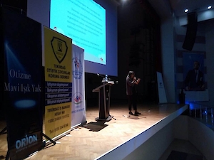 Otizmle Yaşamak Paneli