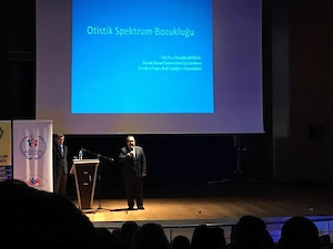 Otizmle Yaşamak Paneli