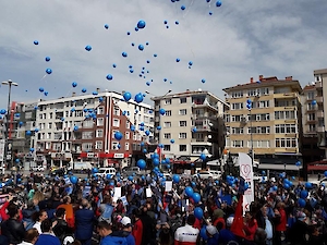 Çorlu Otizme Mavi İşik Yakti