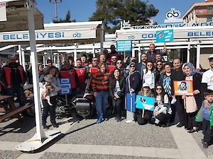 Down Sendromlular Farkindalik Yürüyüşüne Katildik