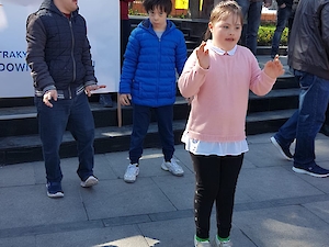 Down Sendromlular Farkindalik Yürüyüşüne Katildik