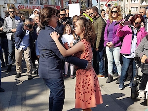 Down Sendromlular Farkindalik Yürüyüşüne Katildik