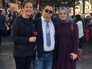 10 Kasim Atamizi Anma Törenlerindeyiz