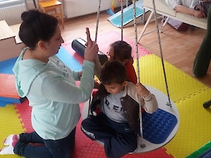 Az Gören Eğitimi - Işığın Peşinden Gidiyoruz