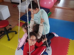 Az Gören Eğitimi - Işığın Peşinden Gidiyoruz