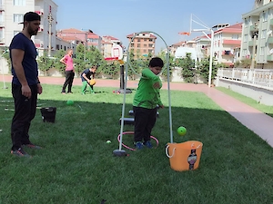 Spor Becerilerini Geliştirmek İçin Bahçe Parkurlarimiz Hazir