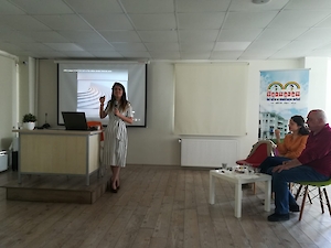 İşitme Engellilerin Ailelerine Umut İşığı Oldu