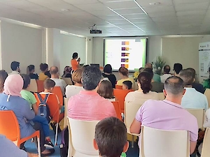 Kurucumuz Dr Gülçin Babaoğlu Disleksi Konusunda Ailelerimize Seminer Verdi