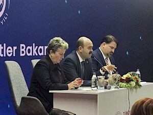 Kurucumuz Dr. Gülçin Babaoğlu Aile ve Sosyal Hizmetler Bakanlığındaki toplantıya katıldı.