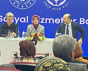 Kurucumuz Dr. Gülçin Babaoğlu Aile ve Sosyal Hizmetler Bakanlığındaki toplantıya katıldı.